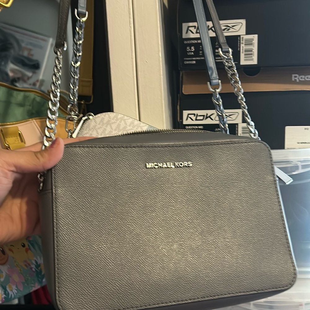 Michael kors crossbody bag